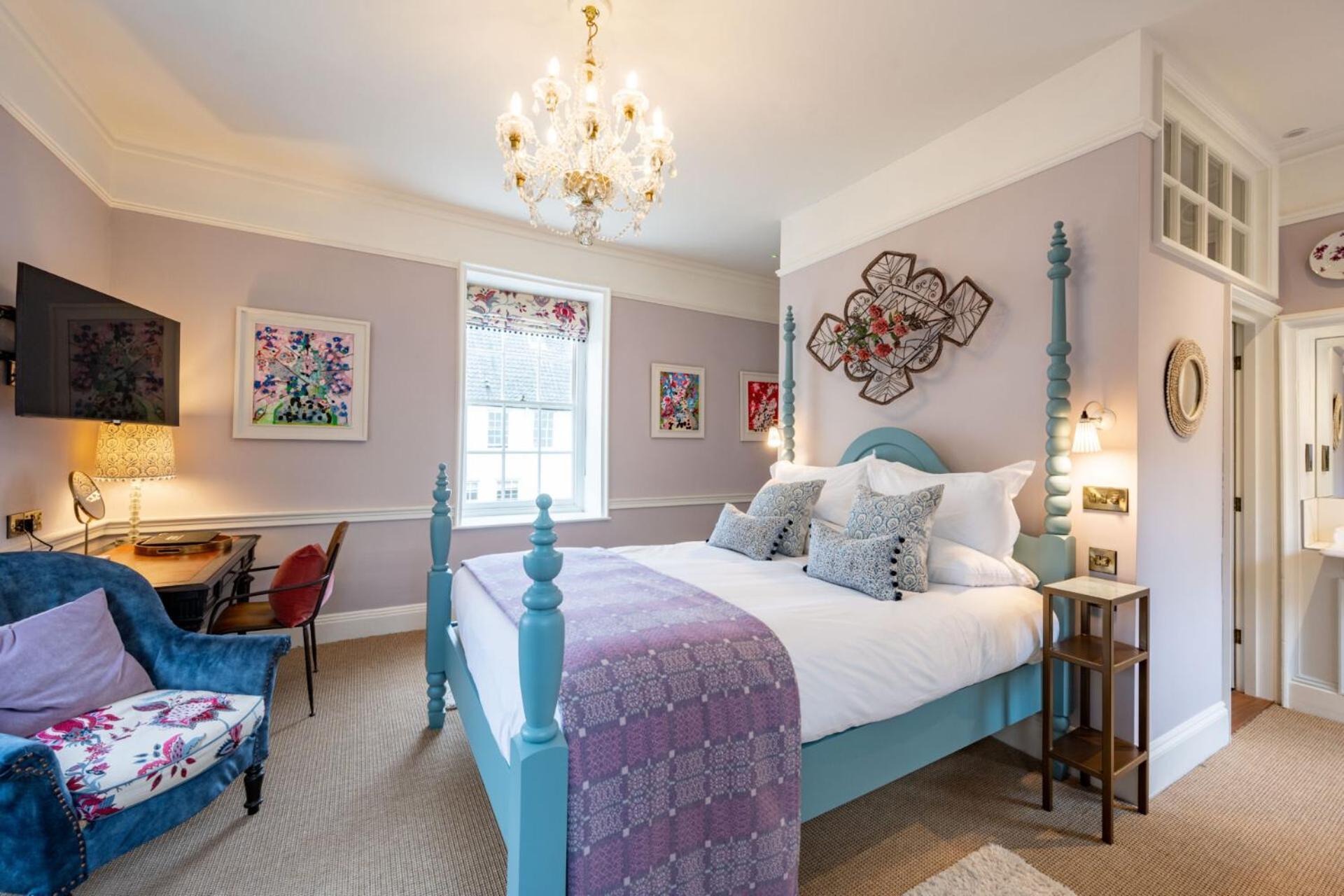 The Assembly House In 4*